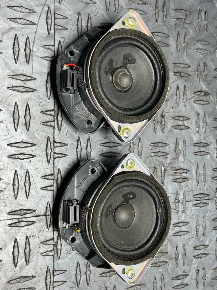 2015-23 Ford Mustang Gt Oem Door Tweeter Pair 258 1