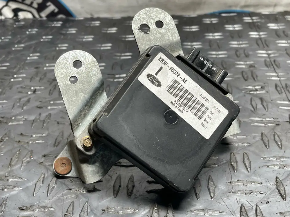 1999-04 Ford Mustang Gt/Bullitt Fuel Pump Driver Module- For 2V 271 1