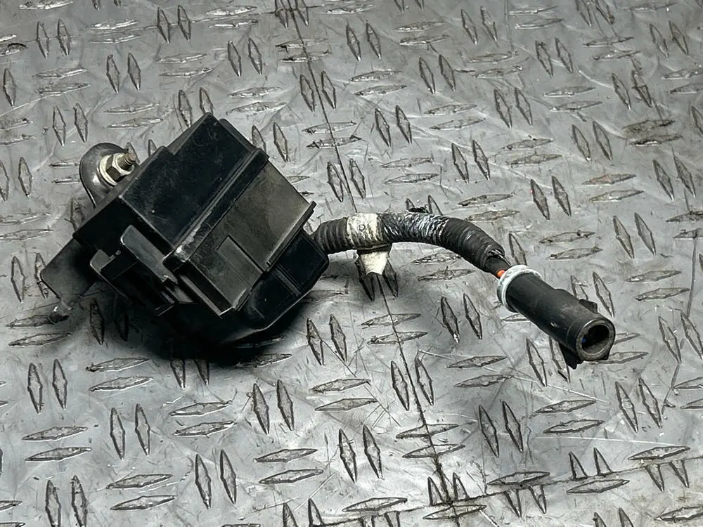 1999-04 Ford Mustang Gt/Bullitt Fan Relay- For 2V 271 1