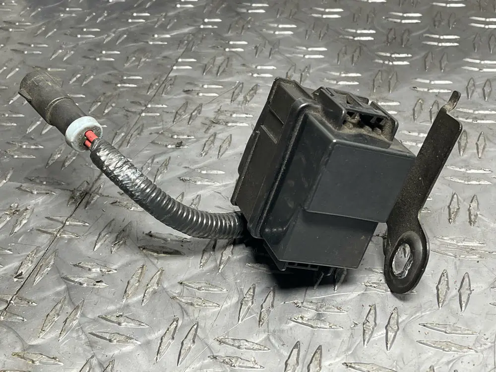 1999-04 Ford Mustang Gt Fan Relay Module 282 1