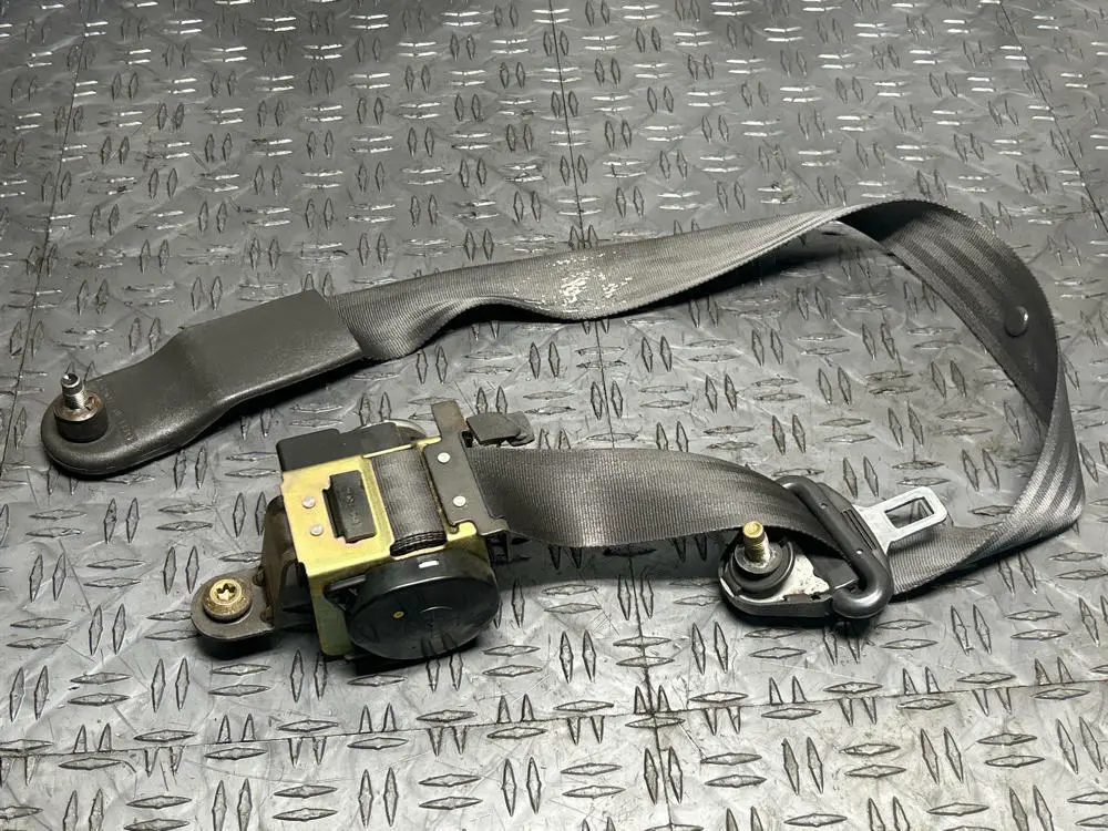 1999-04 Ford Mustang Gt/Svt Cobra Pass. Front Rh Seat Belt- For Coupe 282 1