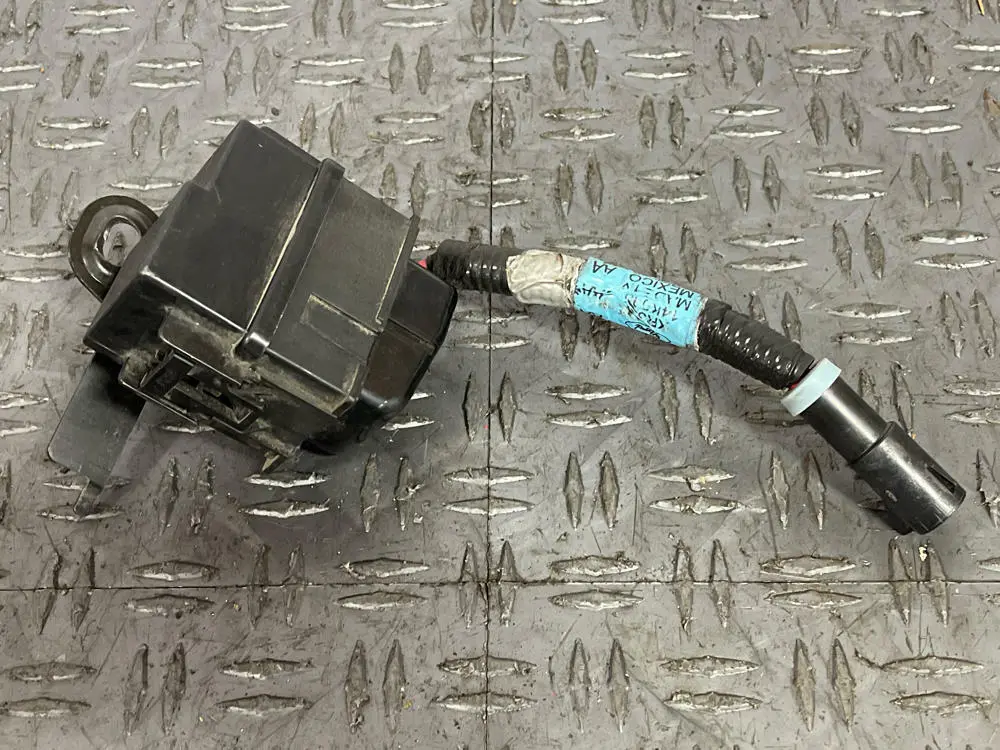 1999-04 Ford Mustang Gt Fan Relay Module 277 1