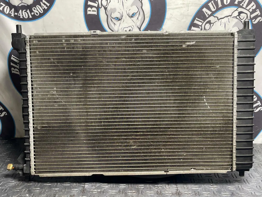 1999-04 Ford Mustang Saleen Gt Radiator, Cooling Fan, & Upper Radiator Hose 277 1