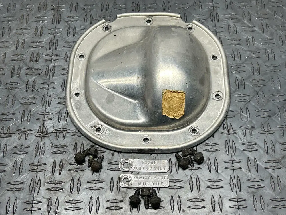 1999-04 Ford Mustang Saleen Gt 8.8 Rear Differential Cover W/ Hardware 17K Miles 1