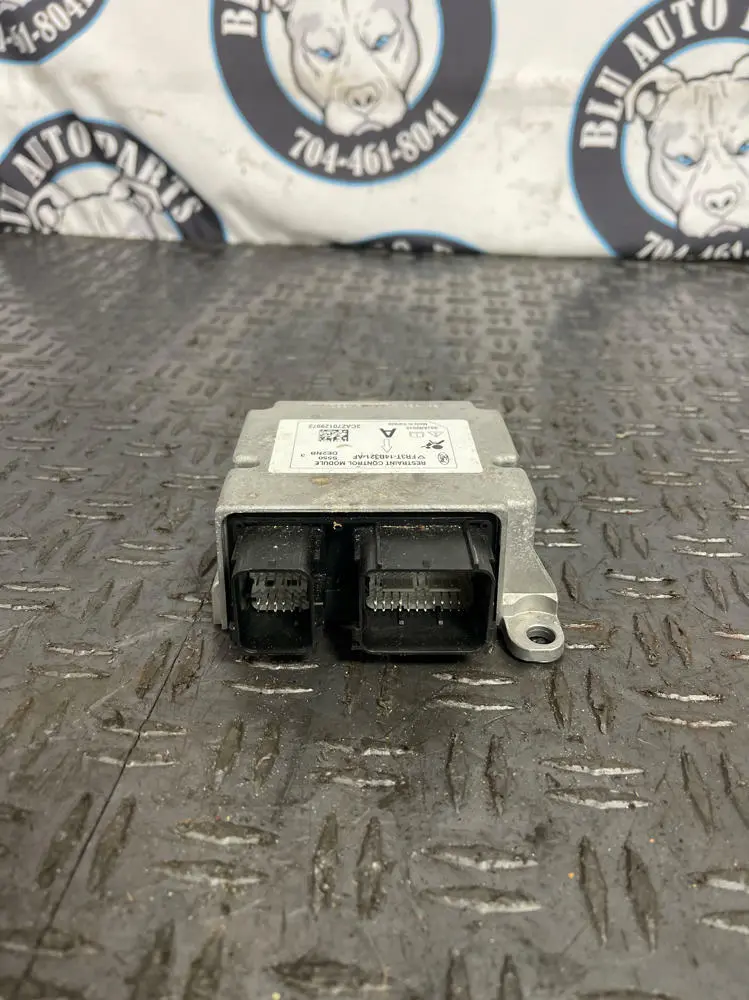 2015-17 Ford Mustang Module (Fr3t-14B321-Af) 278 1