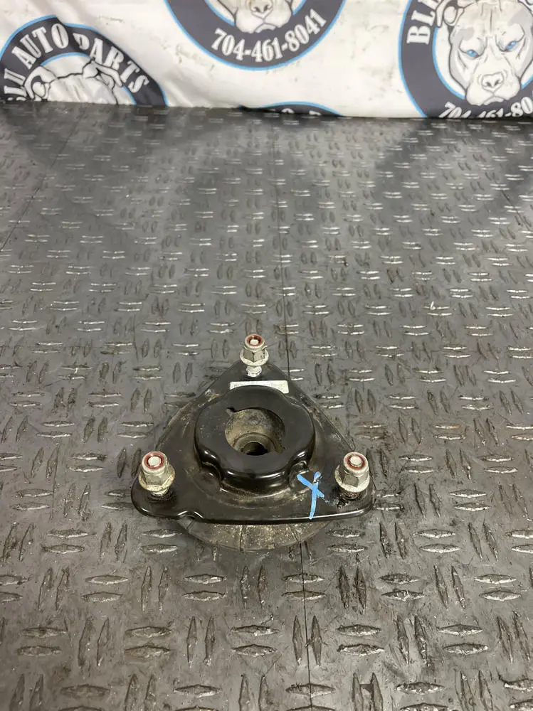 2015-23 Ford Mustang Gt Passenger Front Rh Strut Hat 278 1