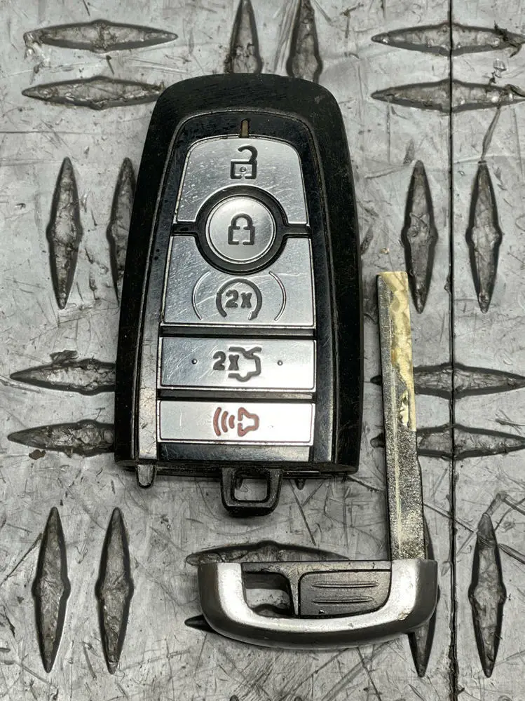 2015-23 Ford Mustang Gt Key Fob (Individuals) 279 1