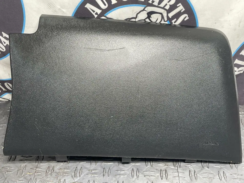 2018-23 Ford Mustang Gt Glovebox & Trim (Kr3b-63060T10-Bd3zhe) 279 1