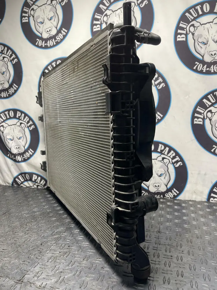 2018-23 Ford Mustang Gt Pp1 Radiator & Fan Assembly- For 10R80 Trans 279 2