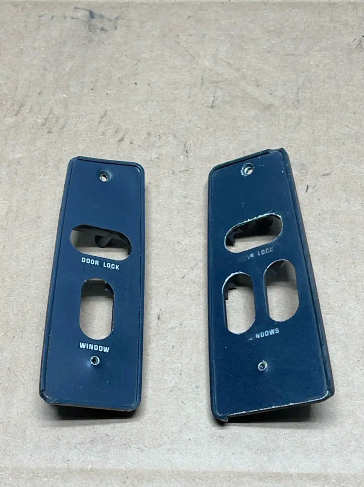 1987-93 Ford Mustang Lx Window Switch Trim Bezels Pair 209 1