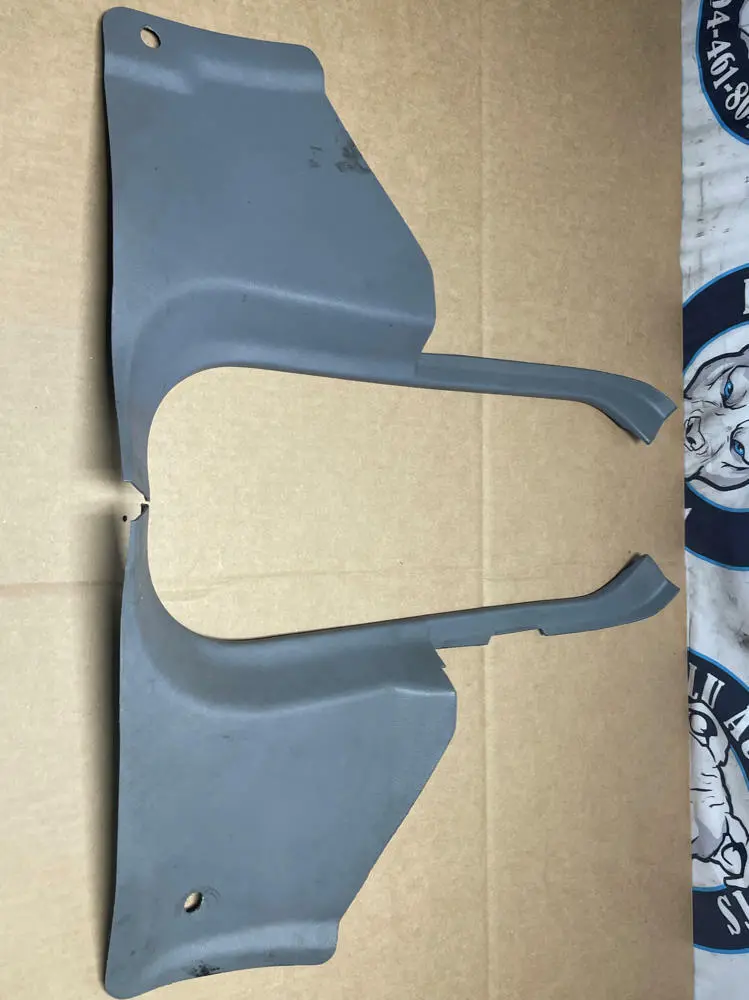 1987-93 Ford Mustang Lx Kick Panel Pair 209 1