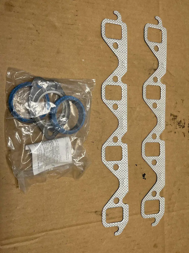 1987-93 Ford Mustang Lx New Felpro Exhaust Gaskets Set- For 5.0 209 1