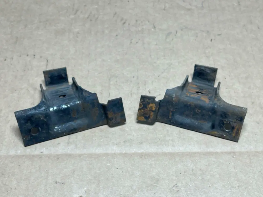 1987-93 Ford Mustang Ac Condenser Brackets 209 1