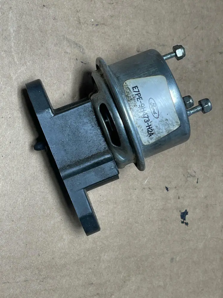1987-93 Ford Mustang Lx Egr Valve- For 5.0 209 1