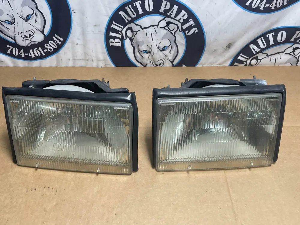1987-93 Ford Mustang Lx Oem Headlight Pair 209 1