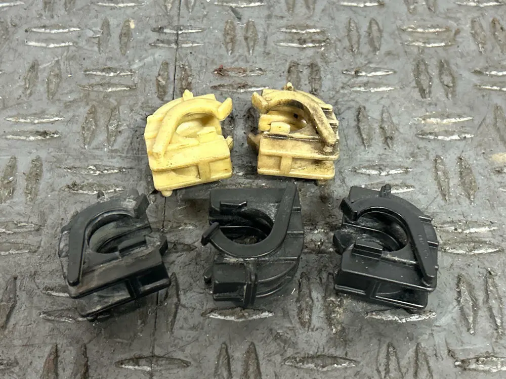 2003-04 Ford Mustang Svt Cobra A/C Clips Set- Complete 283 1