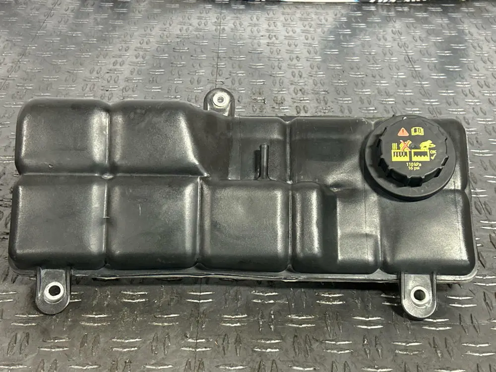 2003-04 Ford Mustang Svt Cobra Engine Coolant Reservoir/Expansion Tank 283 1