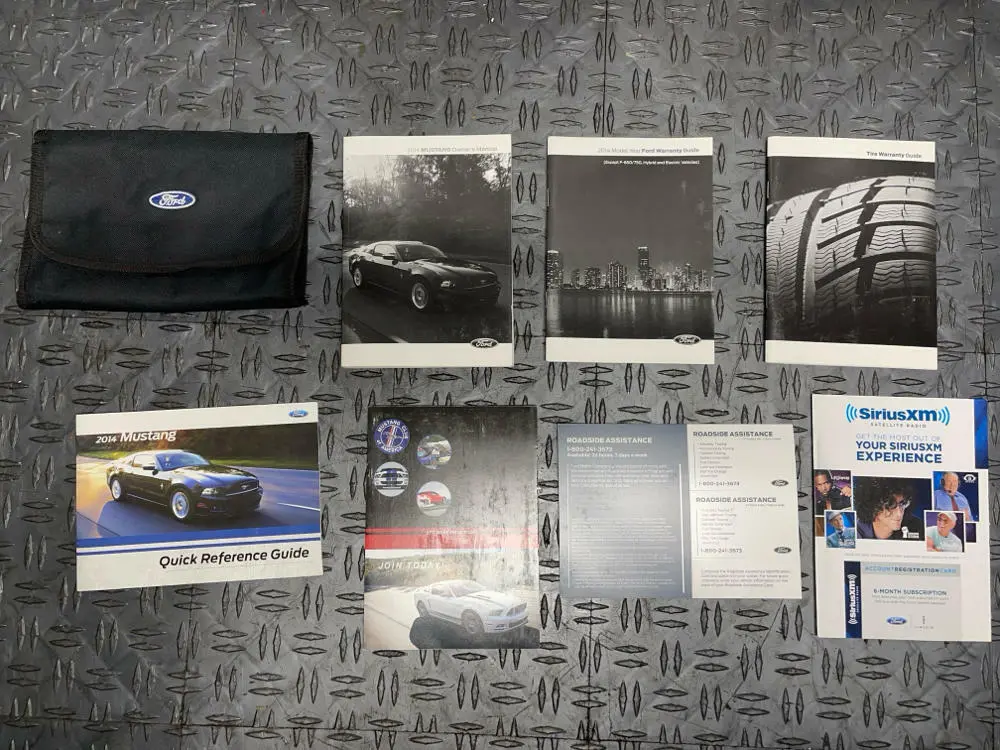 2014 Ford Mustang Gt/Cs Owner's Manual & Press Kit 281 1