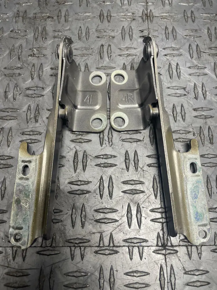 2011-14 Ford Mustang Gt Hood Hinges Pair- Lh/Rh, Code Uj 281 1