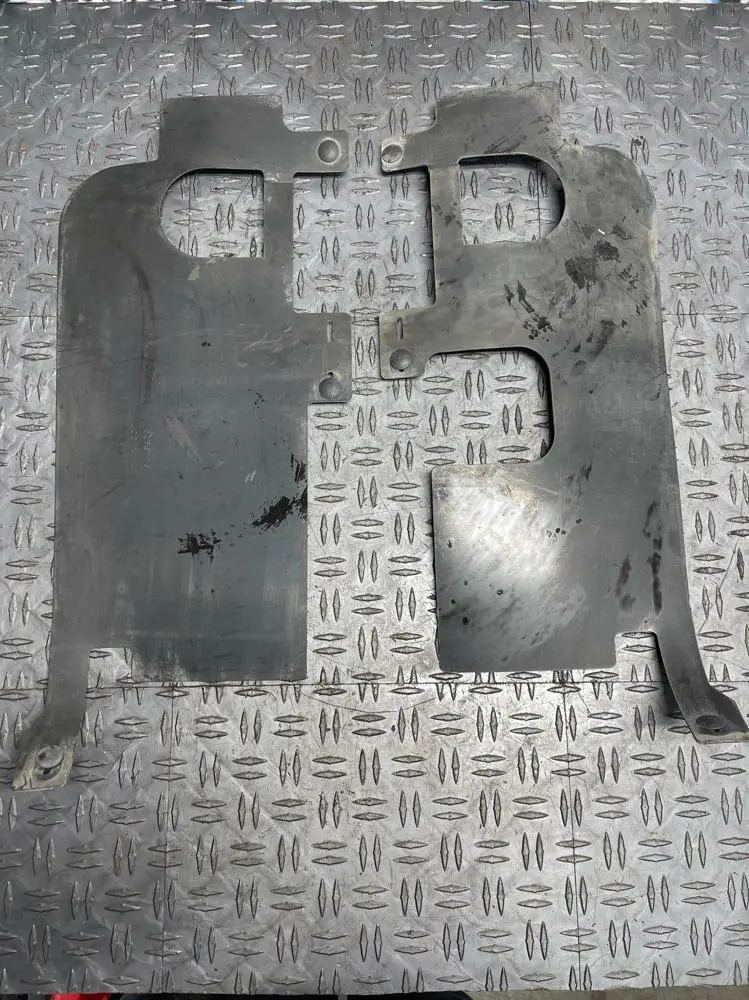 2003-04 Ford Mustang Svt Cobra Engine Bay Splash Shield Pair 283 1