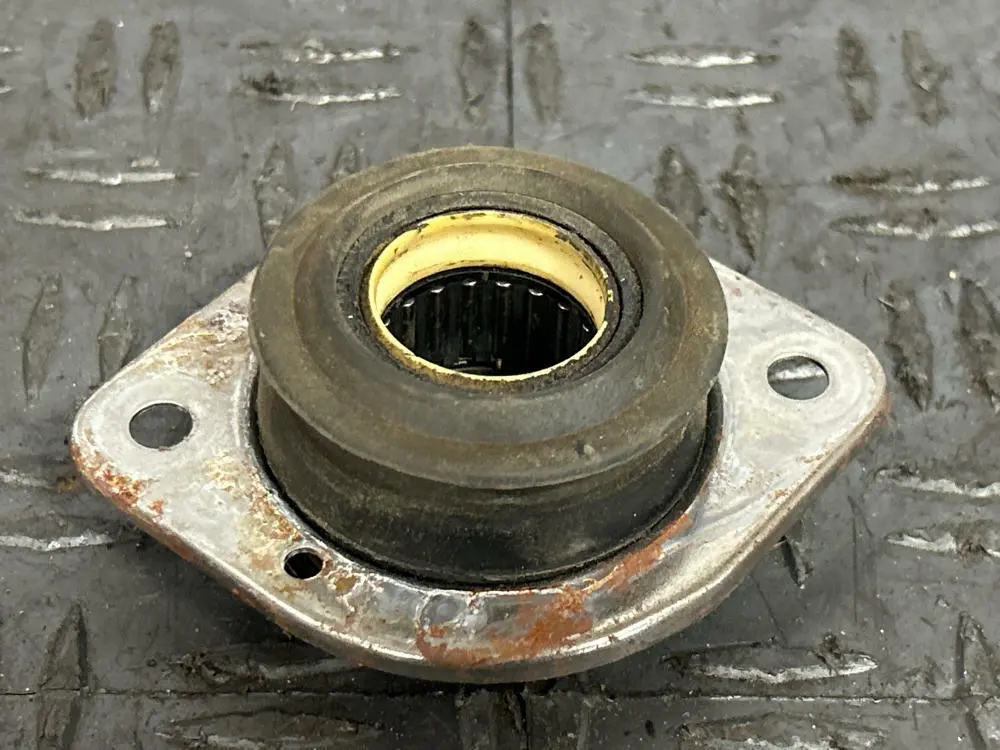 1999-04 Ford Mustang Steering Donut 283 1