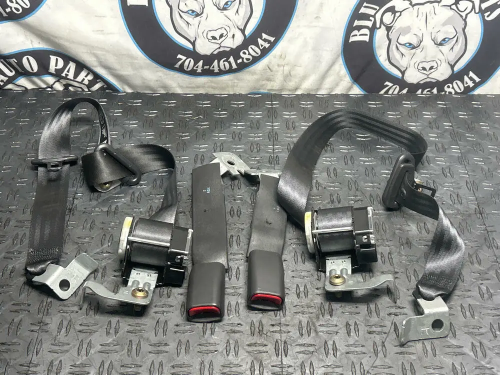 1999-04 Ford Mustang Dark Charcoal Rear Seat Belts Pair 284 1
