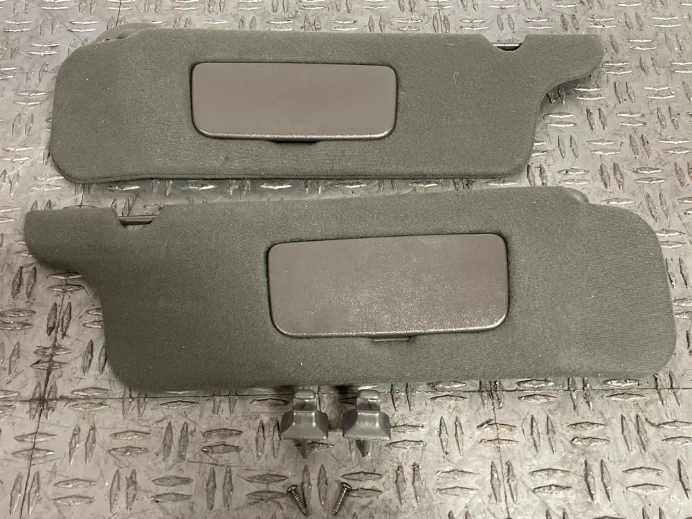 1999-04 Ford Mustang Coupe Sun Visors 284 1