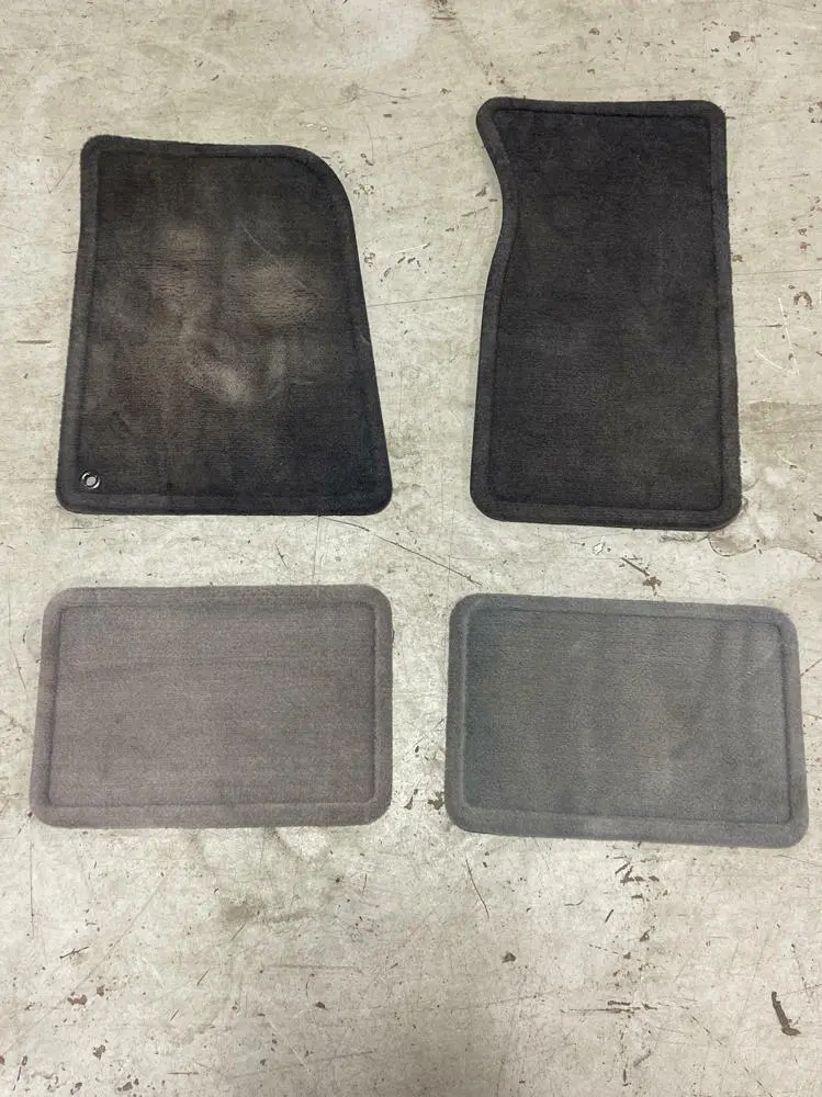 2003-04 Ford Mustang Svt Cobra Floor Mats Oem 284 1