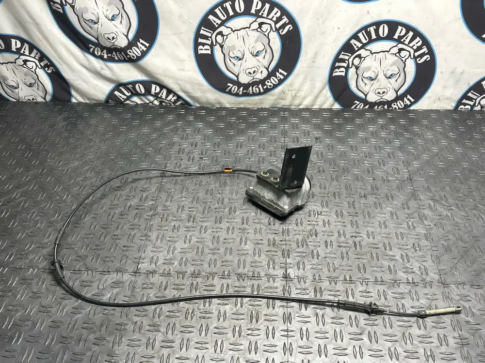 1999-04 Ford Mustang Cruise Control Module & Cable 284 1