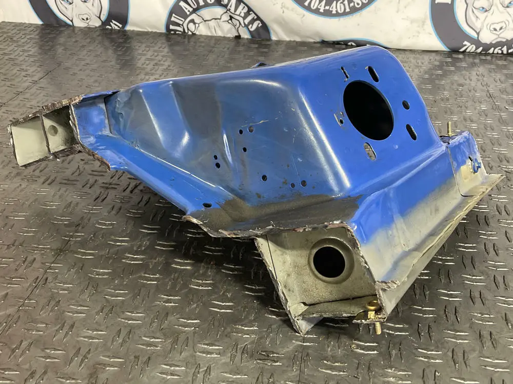 1999-04 Ford Mustang Front Rh Shock Strut Tower- Azure Blue 284 1