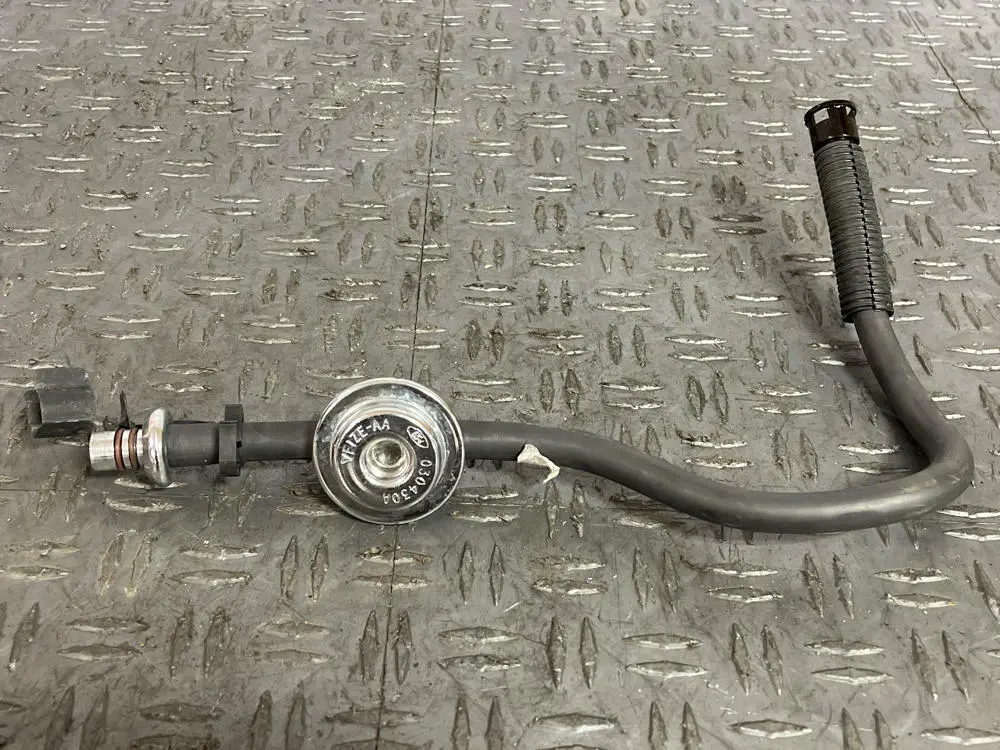 2003-04 Ford Mustang Mach One Fuel Dampener 36K Miles 284 1