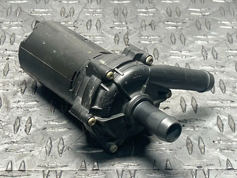 2003-04 Ford Mustang Svt Cobra Heat Exchanger Pump 282 1