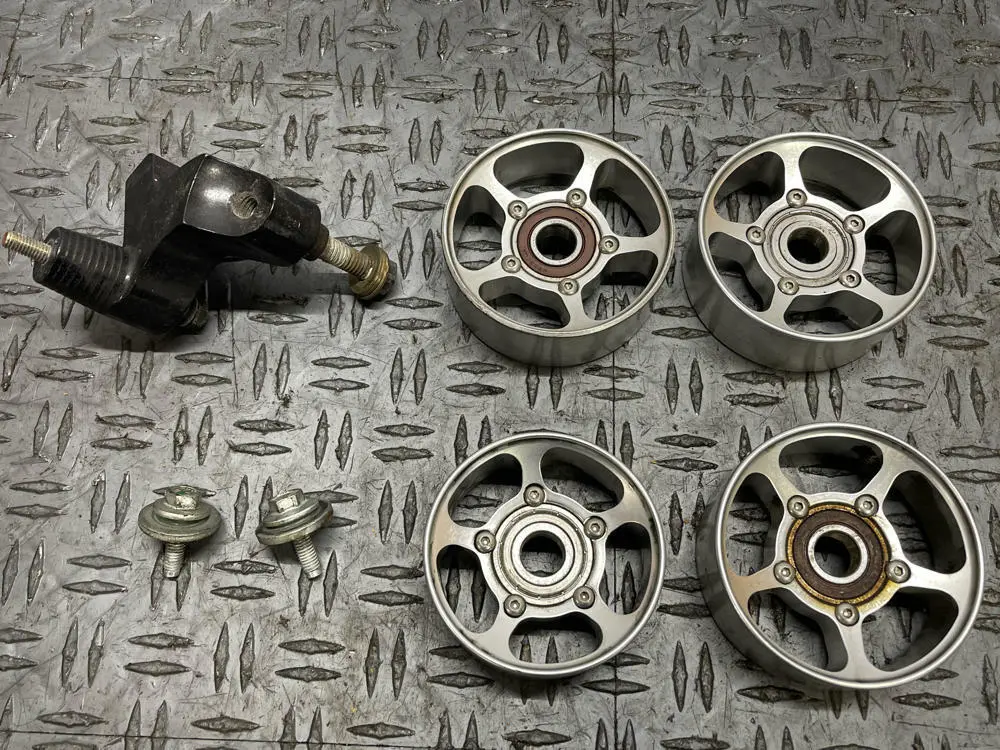 2003-04 Ford Mustang Svt Cobra Billetflow Idlers Set 285 1