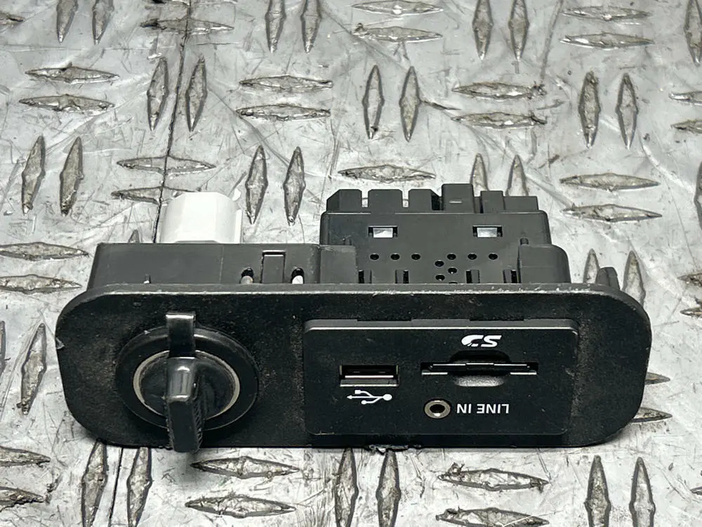 2015 Ford Mustang Center Console Charging Block- For Sync2, Sd Card Model 285 1