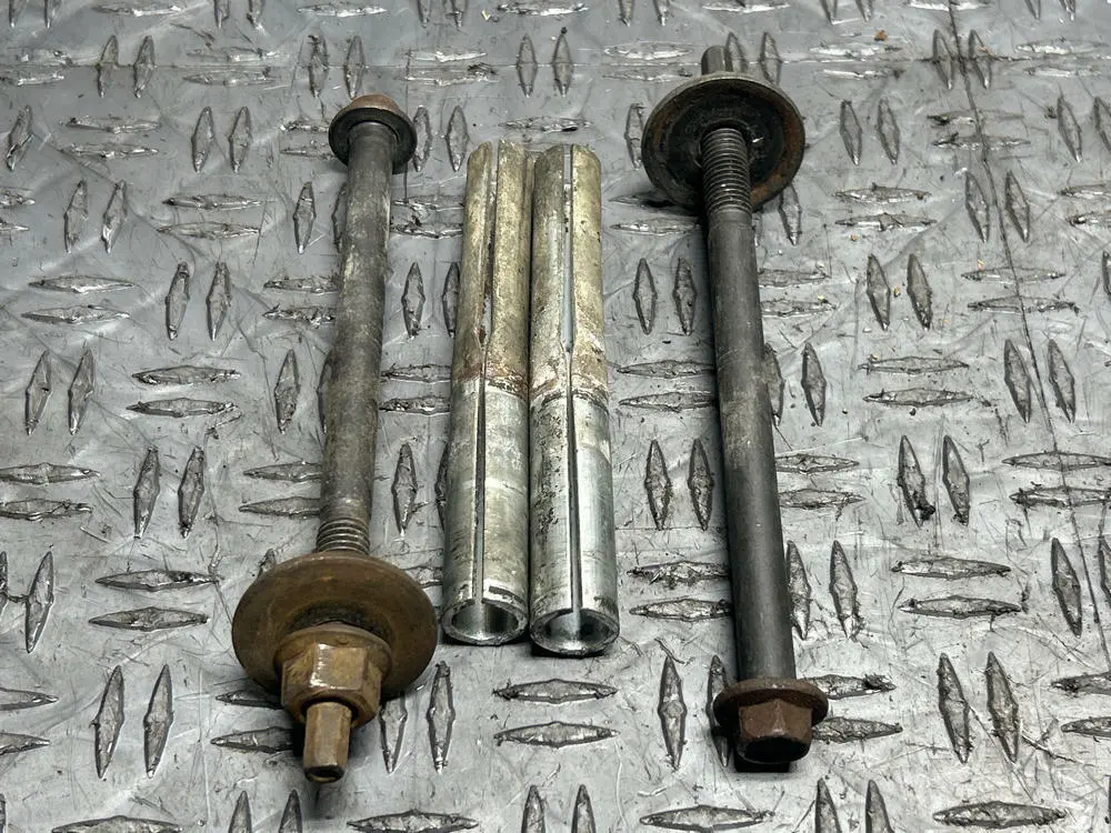 1999-04 Ford Mustang Steering Rack Mounting Hardware Pair 285 1