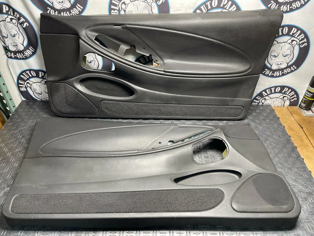 2003-04 Ford Mustang Svt Cobra Lh/Rh Interior Door Panels Pair 255 1