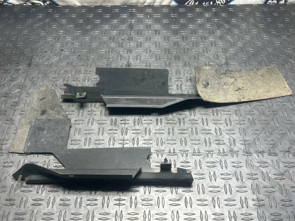 2003-04 Ford Mustang Svt Cobra Oem Rad/Condenser Air Dam Pair 255 1