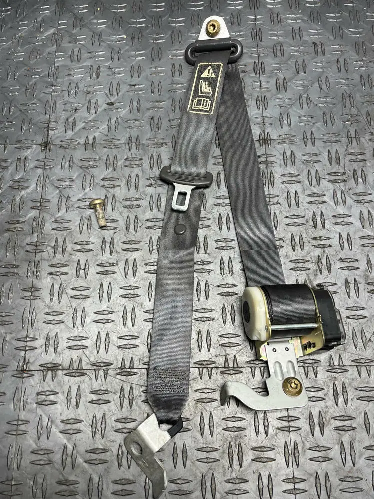 2003-04 Ford Mustang Svt Cobra Passenger Front Rh Seat Belt- For Coupe 255 1