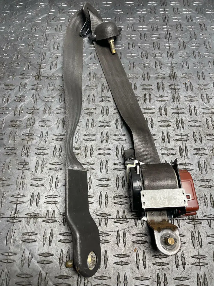 2003-04 Ford Mustang Svt Cobra Driver Front Lh Seat Belt - For Coupe 255 1