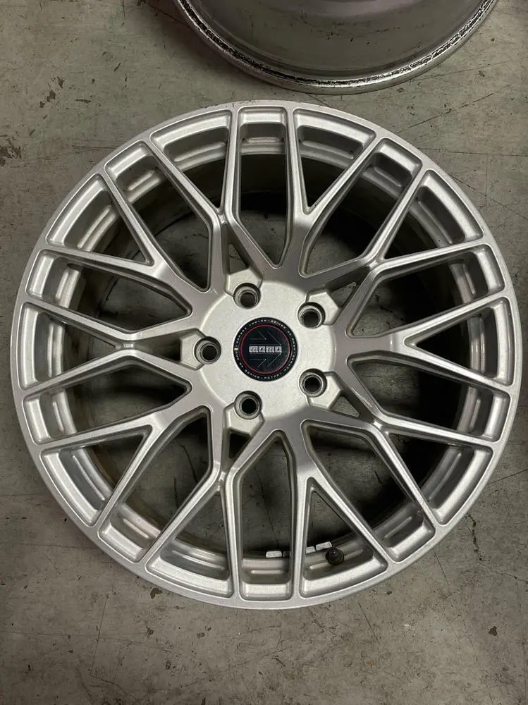 Momo Rf Series Cantina Wheels (X4)- 18X8.5", Et: 45Mm, 5X120mm Bolt Pattern 280 2