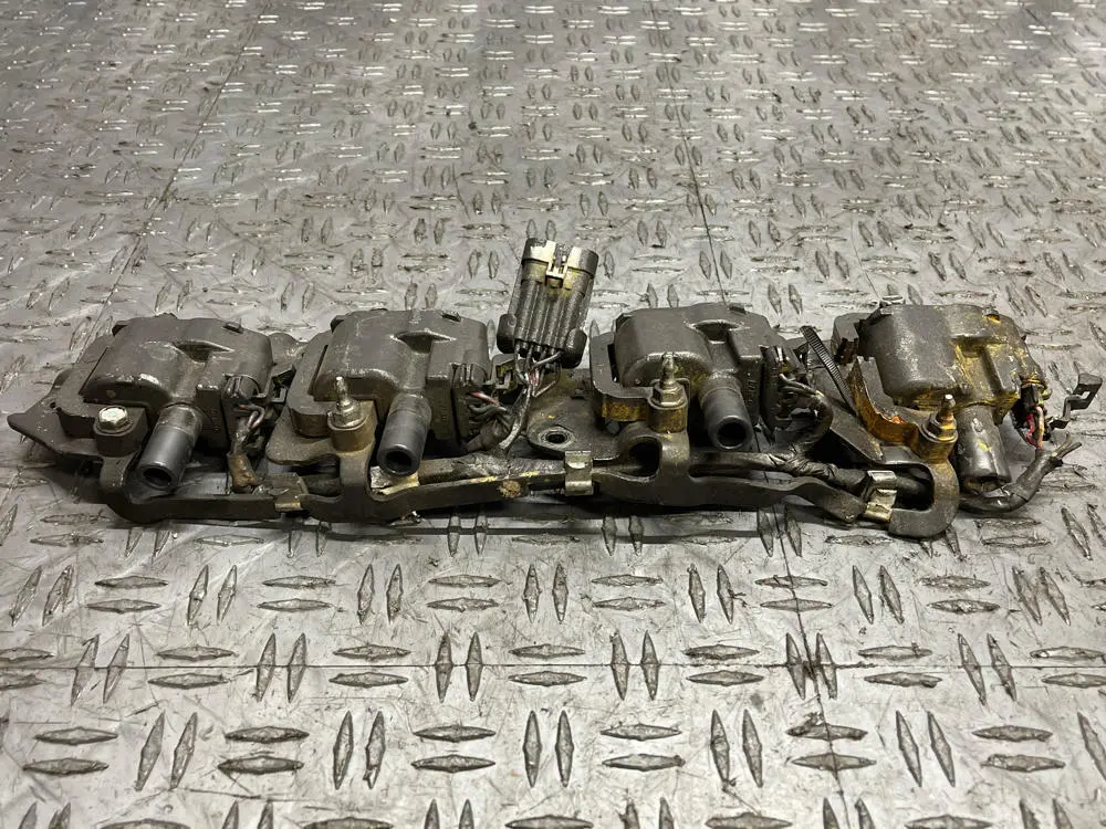 2004 Pontiac Gto Oem Driver Lh Coil Pack Assembly- Damaged, For Ls1 5.7L 280 1