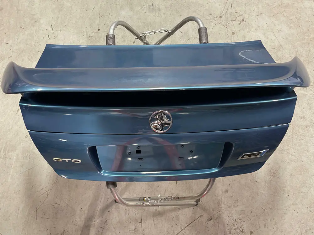 2004 Pontiac Gto Rear Decklid Assembly- Barbados Mica Metallic 280 1