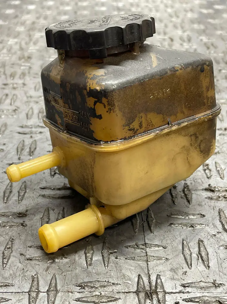 2004 Pontiac Gto Power Steering Fluid Reservoir- No Lines 280 1
