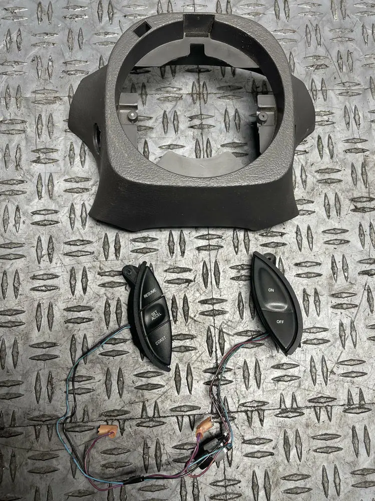 2003-04 Ford Mustan Svt Cobra Steering Wheel Switches & Cover 286 1