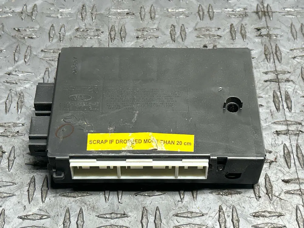 2003-04 Ford Mustang Svt Cobra Gem Module 286 1