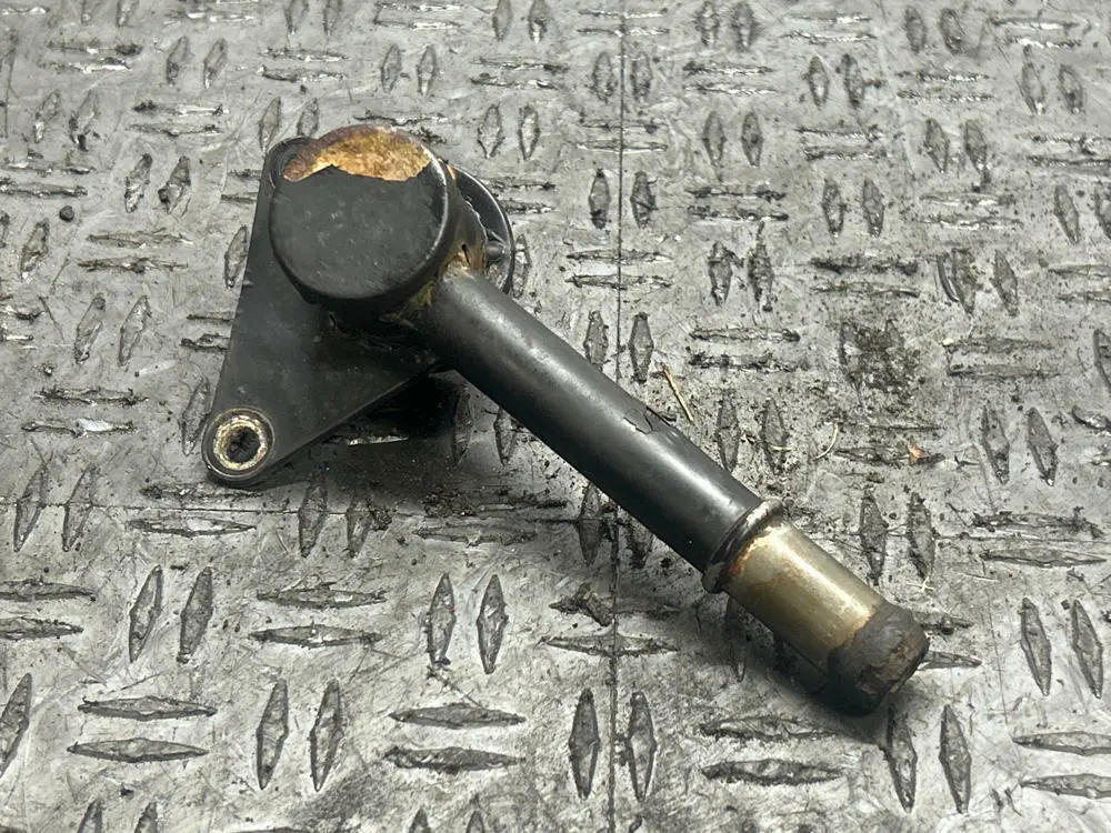 2003-04 Ford Mustang Svt Cobra Oem Coolant Passage Pipe- Rh Cylinder Head 286 1