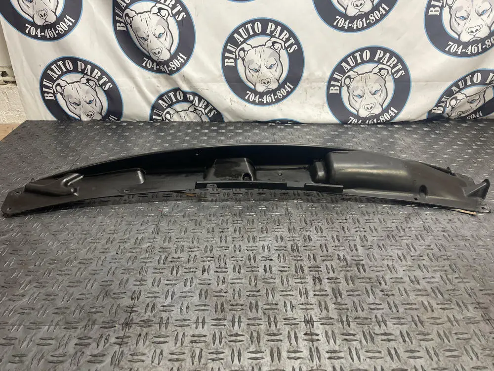 2003-04 Ford Mustang Svt Cobra Lower Wiper Cowl 287 1