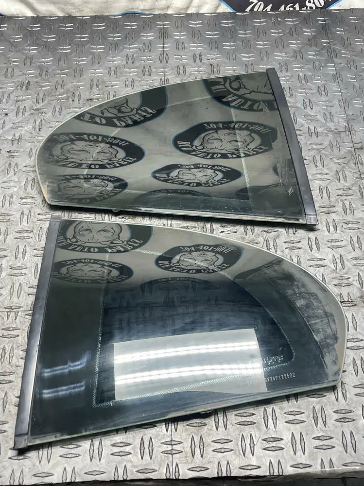 1999-04 Ford Mustang Oem Carlite Qrtr Glass Windows Pair- For Coupe 288 1