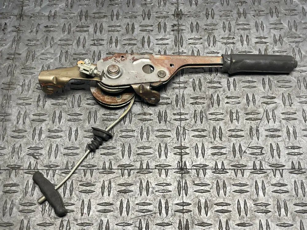 2003-04 Ford Mustang Svt Cobra E-Brake/Hand Brake Assembly- Leather Handle 288 1