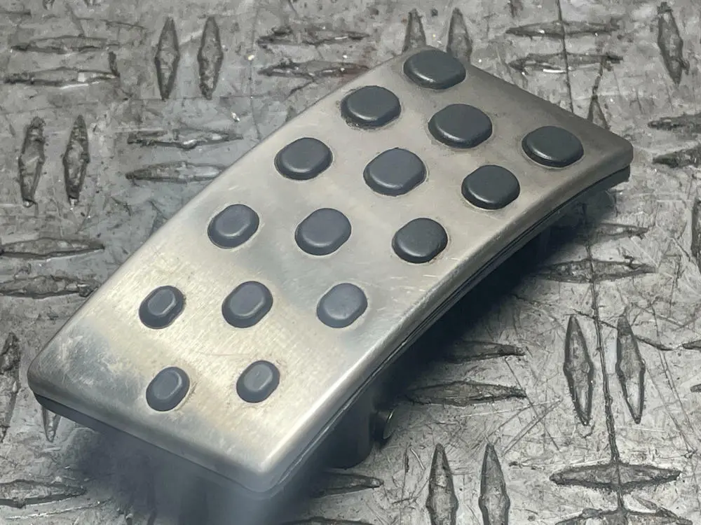 2003-04 Ford Mustang Svt Cobra Gas Pedal 1
